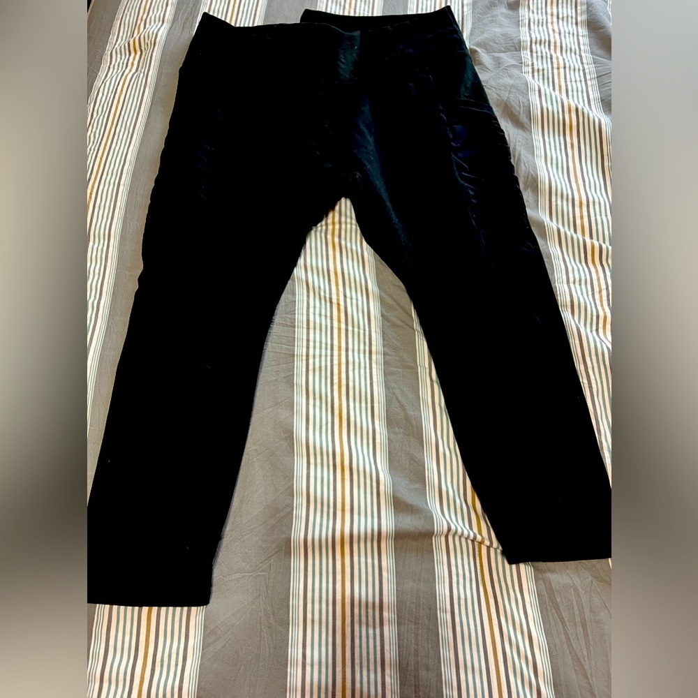 Fabletics 1X Powehold Leggings